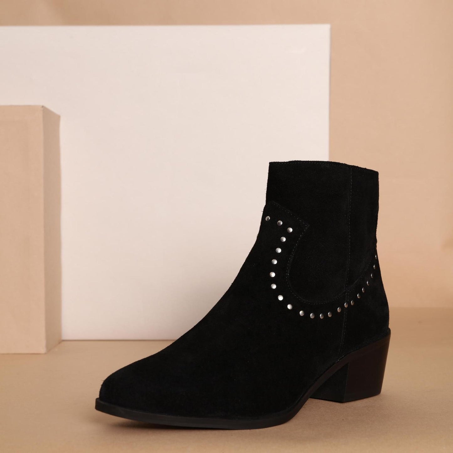 ISIA bottines à talon en cuir noir