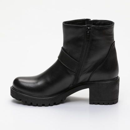 MAEVI  bottines à talon en cuir noir