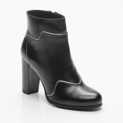 MAOLI bottines à talon en cuir noir