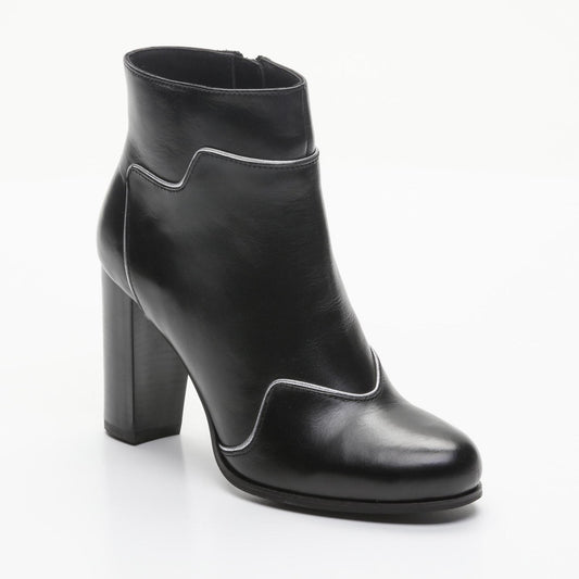 MAOLI bottines à talon en cuir noir